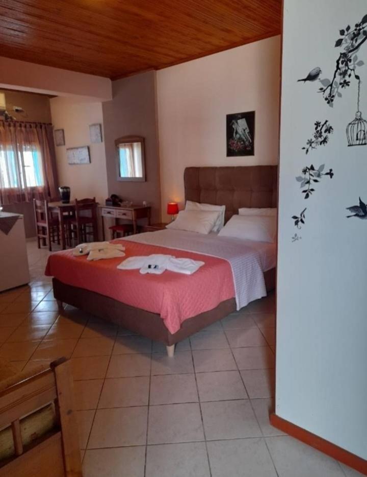 Aparthotel Delfini Akhladherí Exterior foto